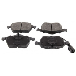 Plaquettes de frein avant (jeu)