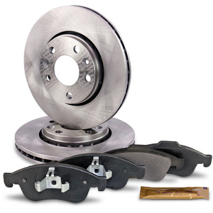 Disques de frein + plaquettes de frein essieu avant