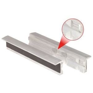Aluminium bench vice protective jaws with trapezoid
notches,140mm